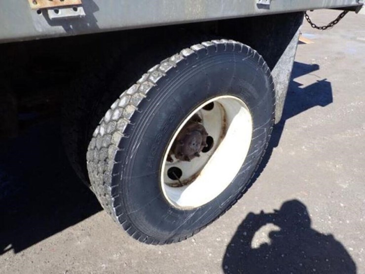 2016-ford-f750-image-40