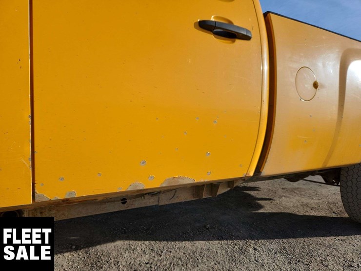 2012-chevrolet-silverado-2500hd-image-40