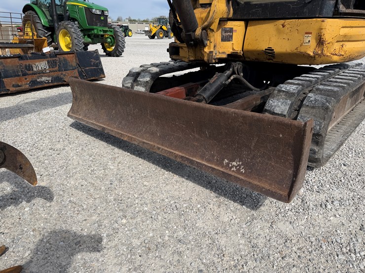 caterpillar-304cr-image-5