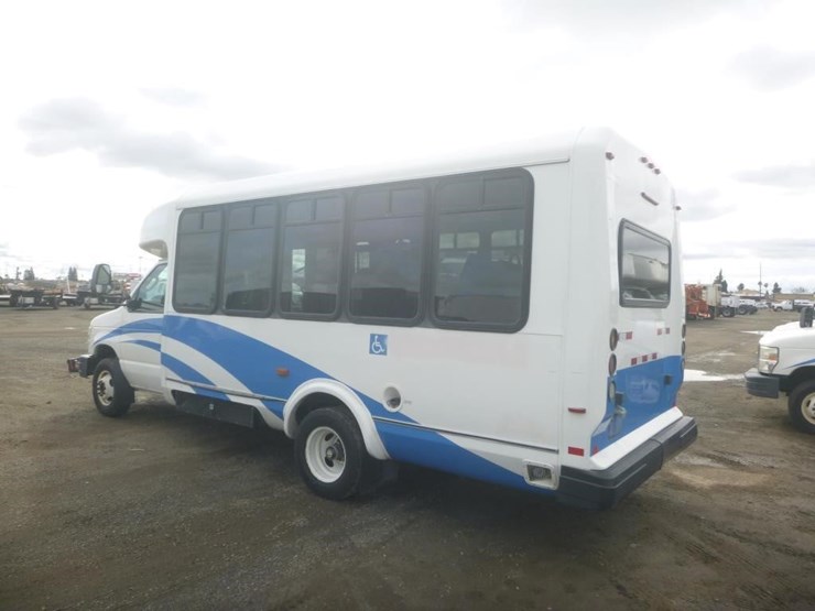 2014-ford-e450-image-5