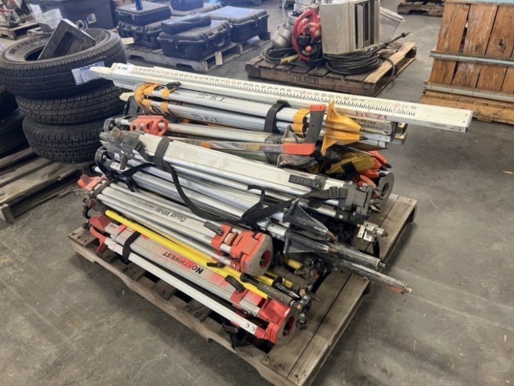 topcon-trip-pods-&-seco-grade-rods-image-4