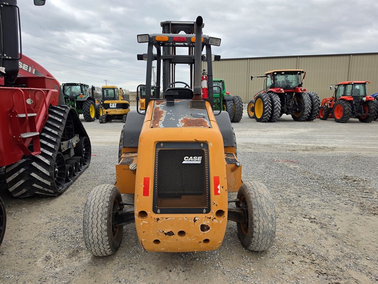 2015-case-586h-image-9