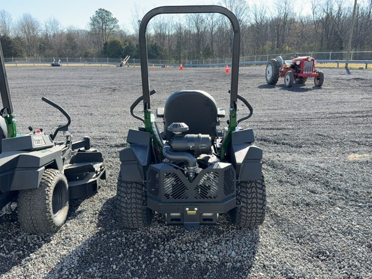 #4082-•-yakta-yxr-320-zero-turn-mower-image-9