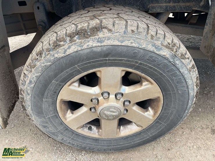 2014-dodge-2500-image-12