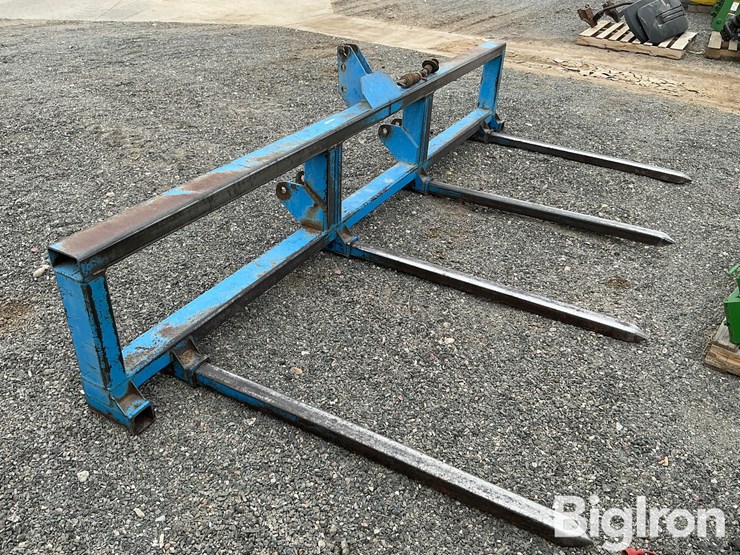 bohnert-3-pt-bale-carrier-image-3