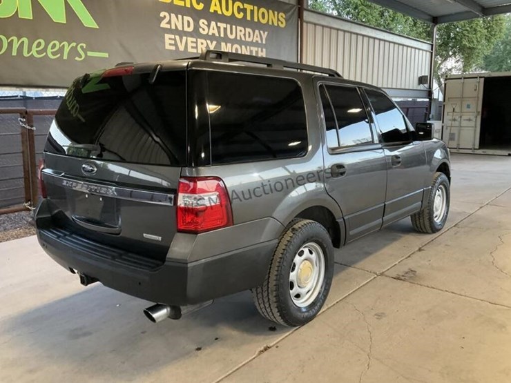 2016-ford-expedition-image-7