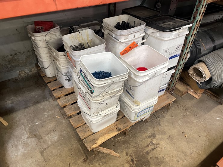 #2548-•-pallet-of-insulation-screws-(columbia-heights,-mn)-image-1