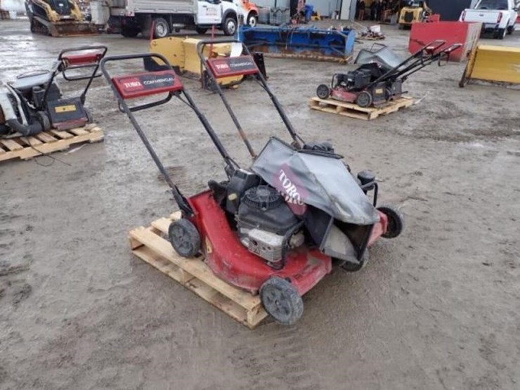 qty-of-(2)-toro-commercial-24-in.-push-mower(s)-image-3