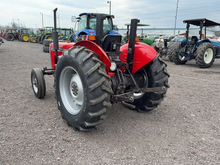massey-ferguson-240-image-11
