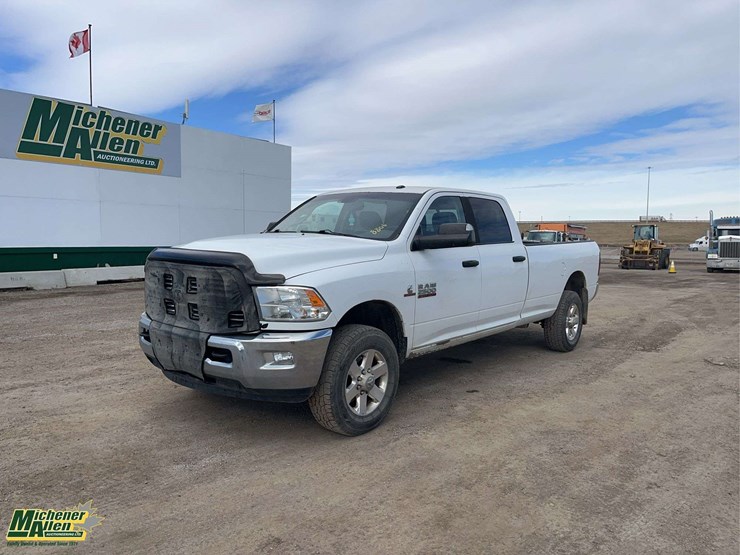 2014-dodge-2500-image-1