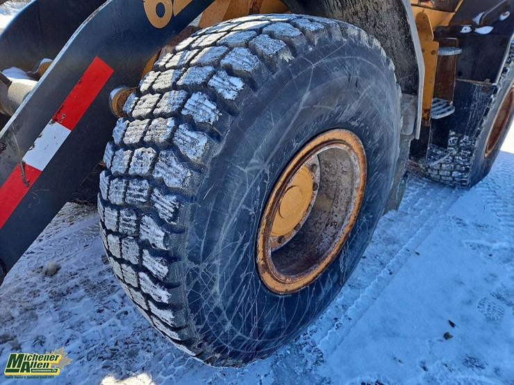 2003-case-621d-xt-image-17