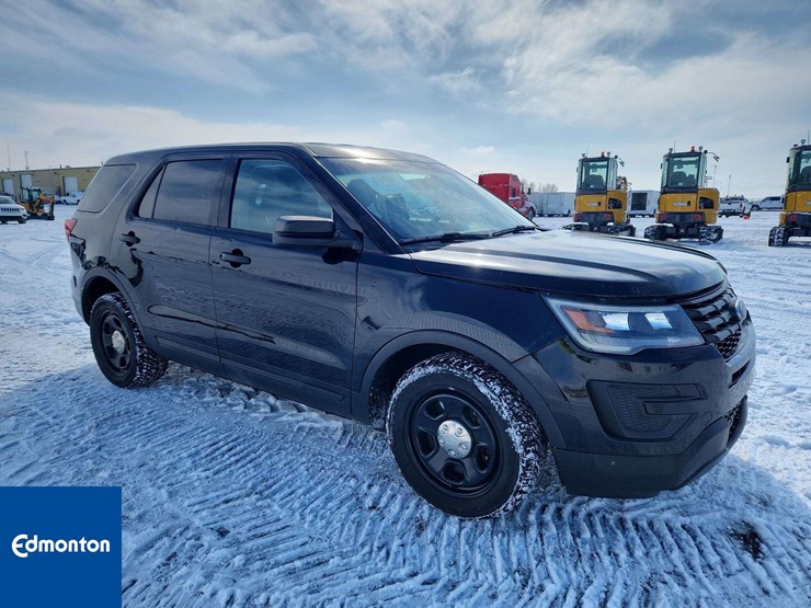 2018-ford-explorer-image-2