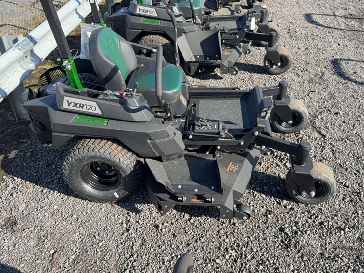 #4052-•-yakta-yxr-120-zero-turn-mower-image-7