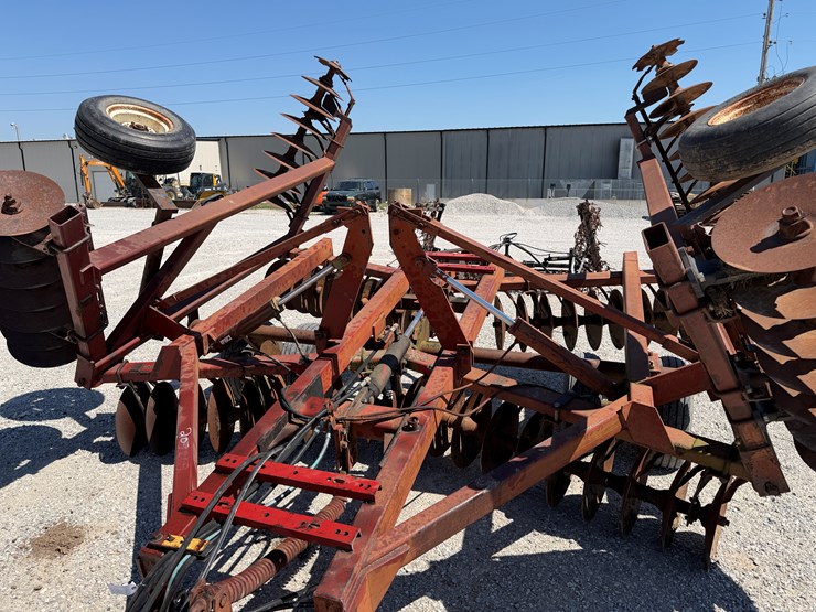 international-470-image-3