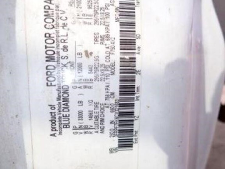 2012-ford-f750-xlt-image-9