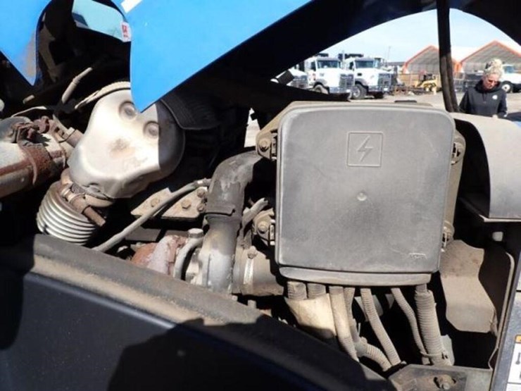 2014-new-holland-t4.75-image-61