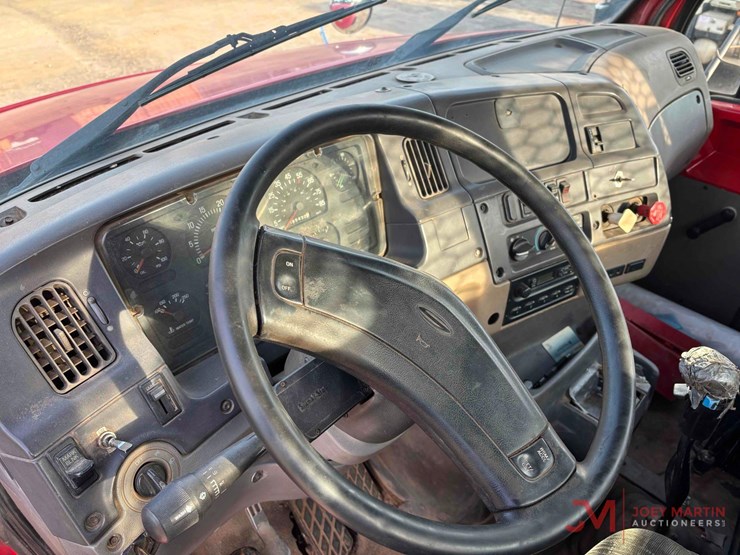 2000-sterling-lt9500-image-9