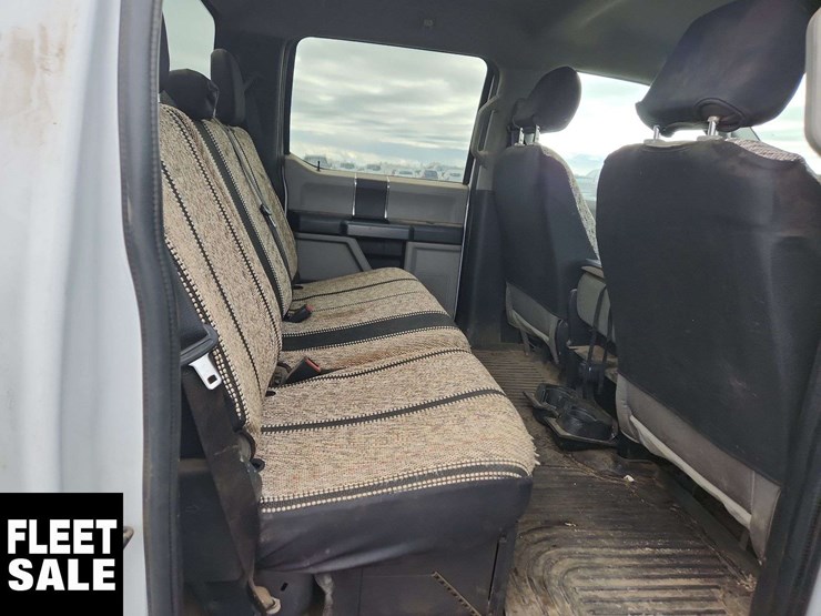 2021-ford-f250-image-17