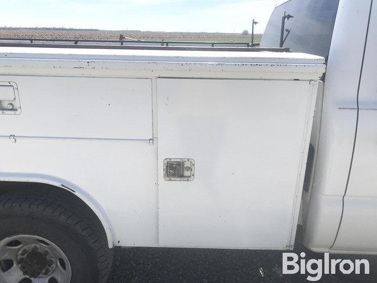 2007-chevrolet-3500-image-18