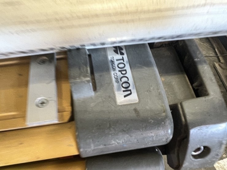 topcon-trip-pods-&-seco-grade-rods-image-6