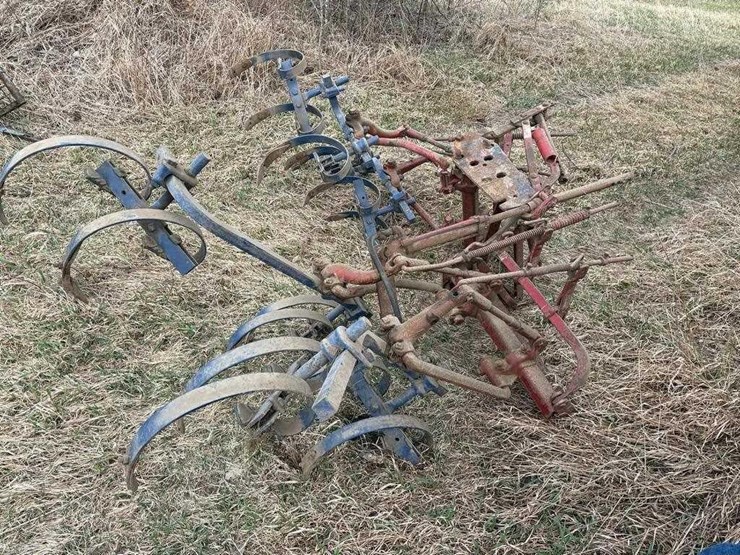 2-row-cultivator-image-1
