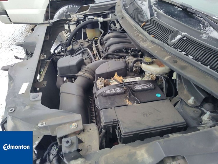 2017-ford-explorer-image-26