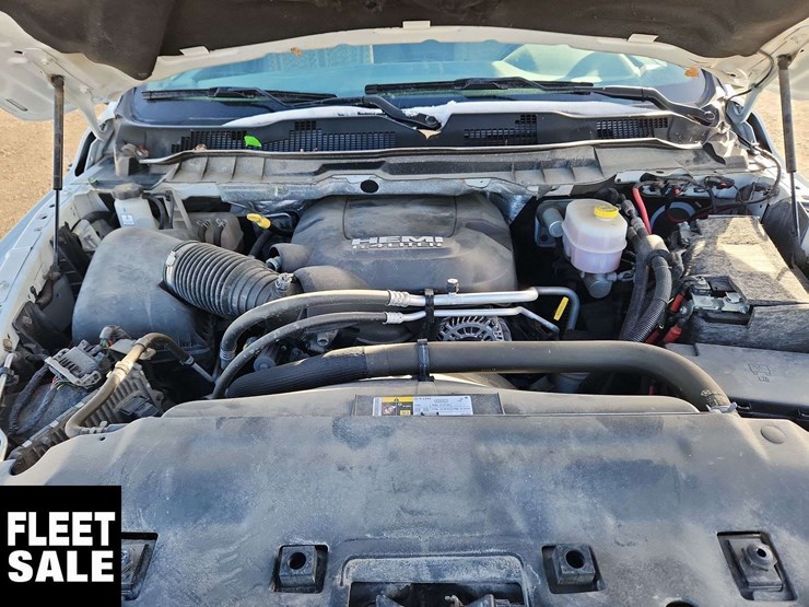 2018-dodge-3500-image-27