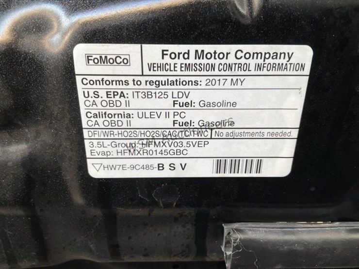 2017-ford-explorer-suv-image-13