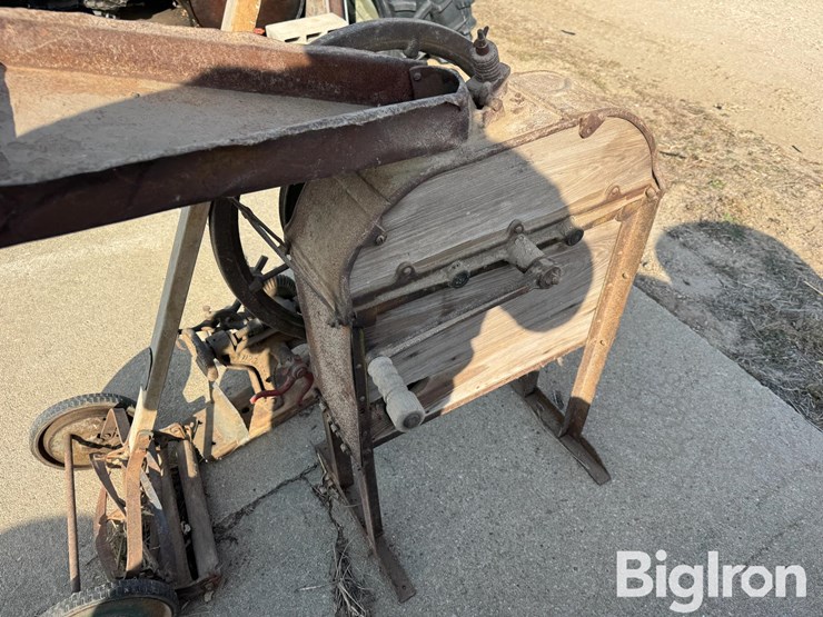 antique-farm-tools-image-16