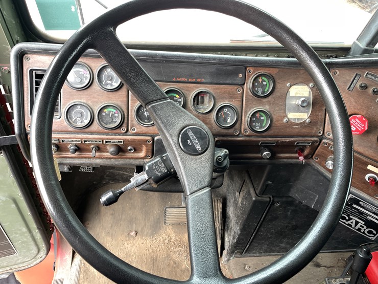 #216-•-1992-freightliner-water-truck-(has-mn-title)-(mora,-mn)-image-36