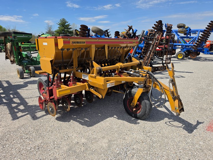 2016-haybuster-107c-image-1