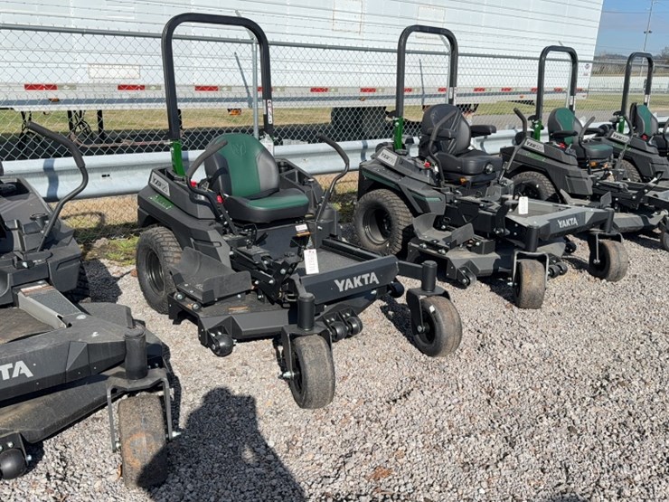 #4077-•-yakta-yxr-120-zero-turn-mower-image-3