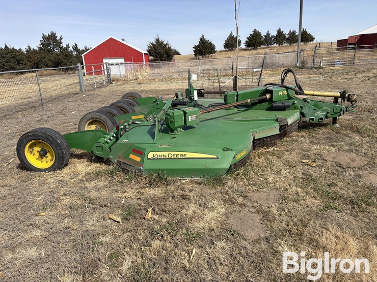 2020-john-deere-r15-image-4