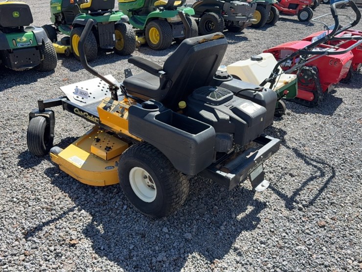 #4085-•-2008-cub-cadet-zero-turn-mower-image-11