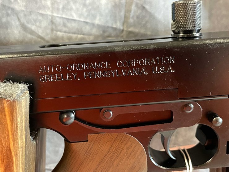 #10055-•-thompson-1927a-1c-ltw-dlx,-45-acp-semi-auto-rifle,-sn:-kpc1200-image-6