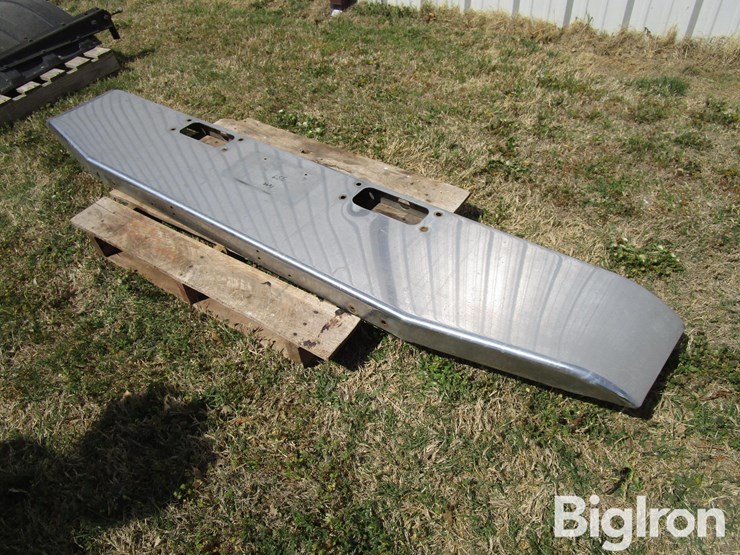 peterbilt-359-image-1