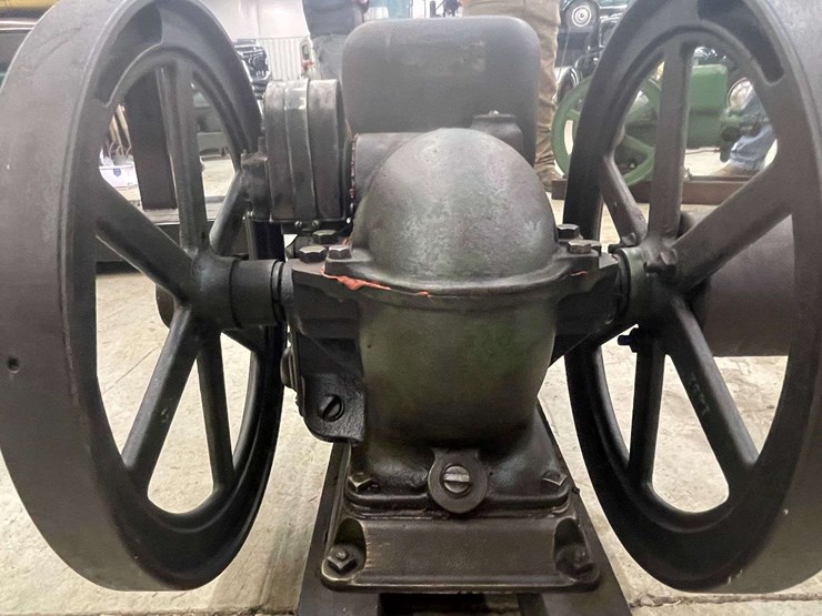 john-deere-11-image-27