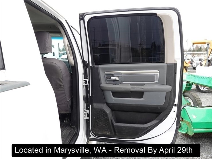 2017-dodge-2500-image-2