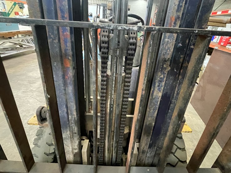 komatsu-fg25c-12-image-11