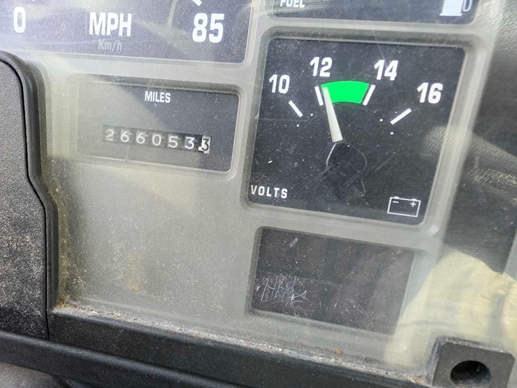 2001-international-4900-image-18