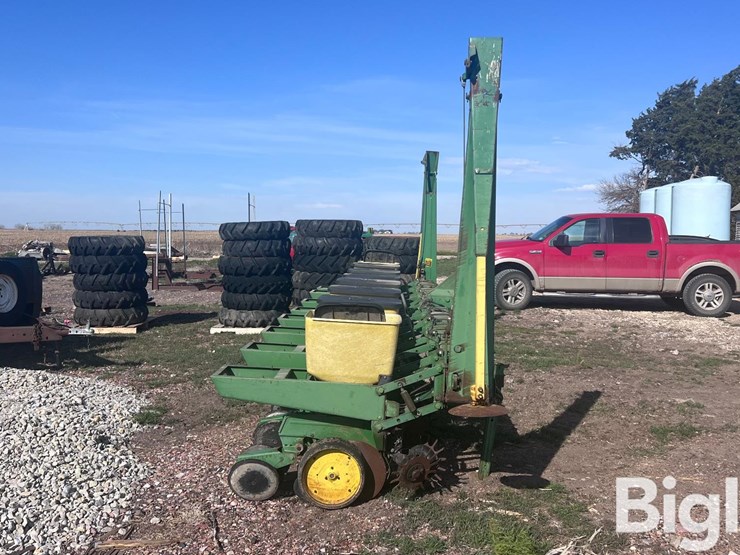 john-deere-7100-image-4