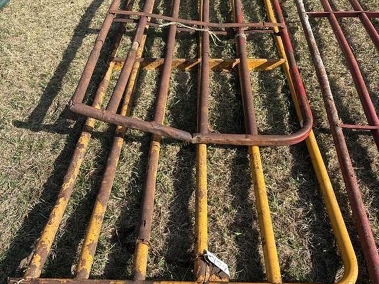 14'-&-12'-gate-image-1