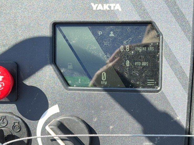 #4078-•-yakta-yxr-710-zero-turn-mower-image-13