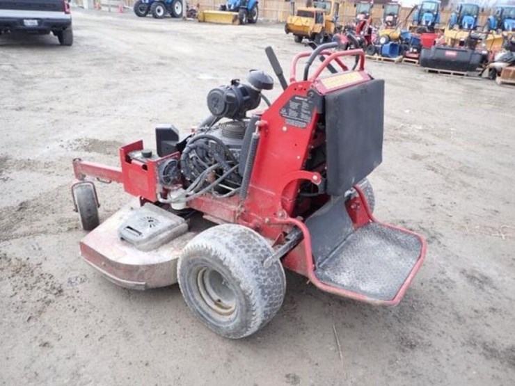 2014-toro-grand-stand-stand-on-mower-7458331400026-image-7