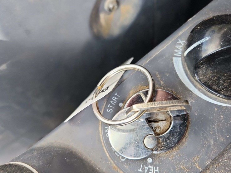 2021-komatsu-pc490-lc-11-image-17