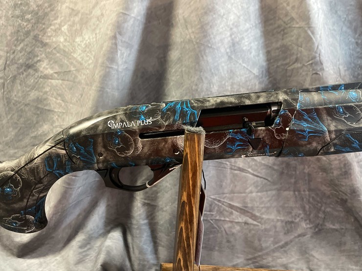 #10108-•-impala-plus-styx,-12-ga.-semi-auto-shotgun,-sn:-60-h23yt-003047-image-4