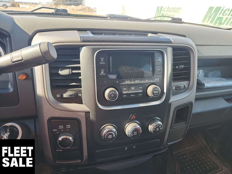 2019-ram-1500-classic-image-21