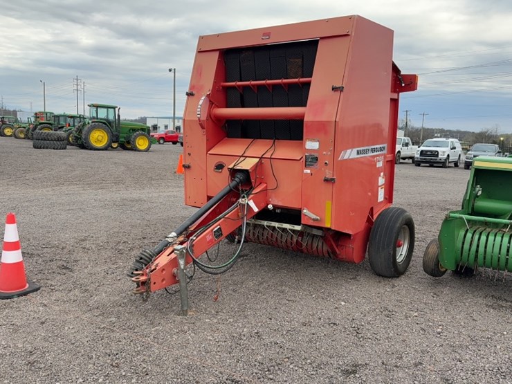 massey-ferguson-1745-image-1