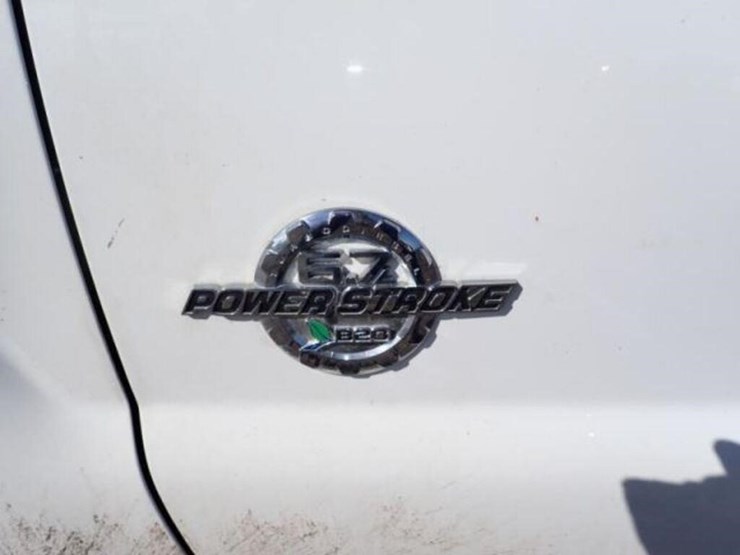 2016-ford-f350-xlt-image-19