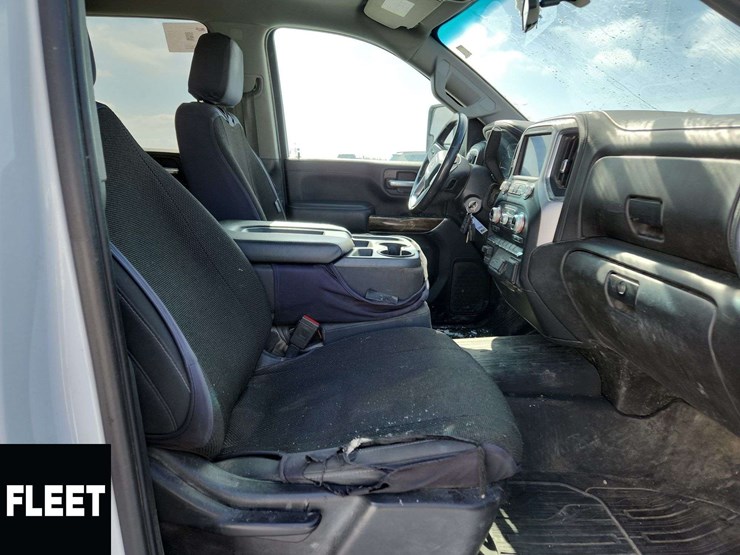 2021-gmc-sierra-2500hd-image-18